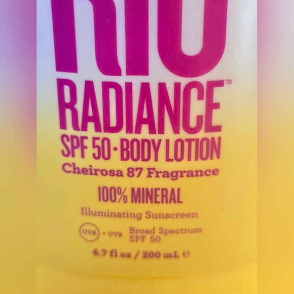 Sol de Janeiro Rio Radiance SPF 50 Body Lotion — Cheirosa 87 - Picture 5 of 6